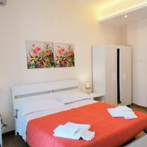 Hostel In City-in 