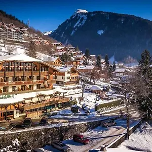 Hotel & Le Dahu