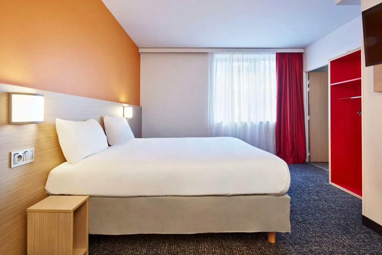 ** Hotel Kyriad Eco - Clermont Ferrand Estaing França
